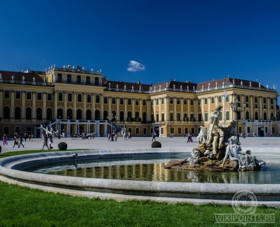 Дворец Шёнбрунн на wikipoints.ru