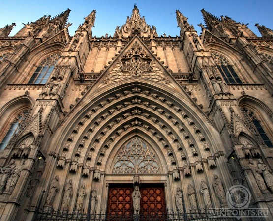 Собор Святого Креста и Святой Евлалии на wikipoints.ru