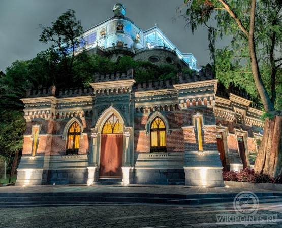 Замок Чапультепек на wikipoints.ru