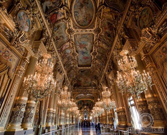 Лувр на wikipoints.ru