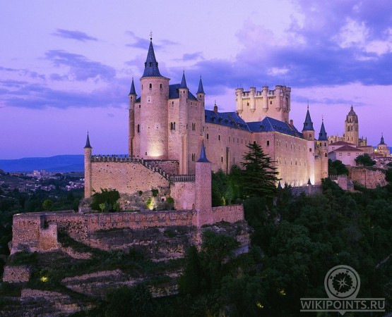 Алькасар в Сеговии на wikipoints.ru