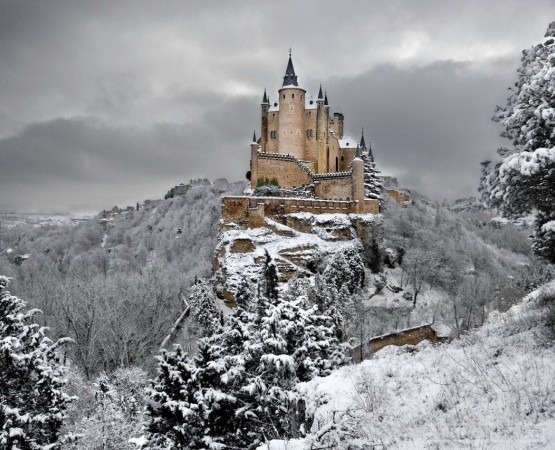 Алькасар в Сеговии на wikipoints.ru