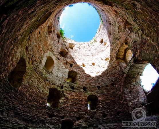 Изборская крепость на wikipoints.ru