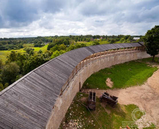 Изборская крепость на wikipoints.ru