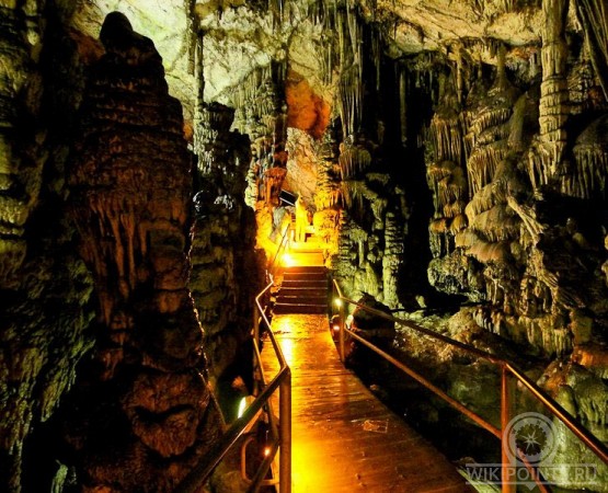 Диктейская пещера на wikipoints.ru