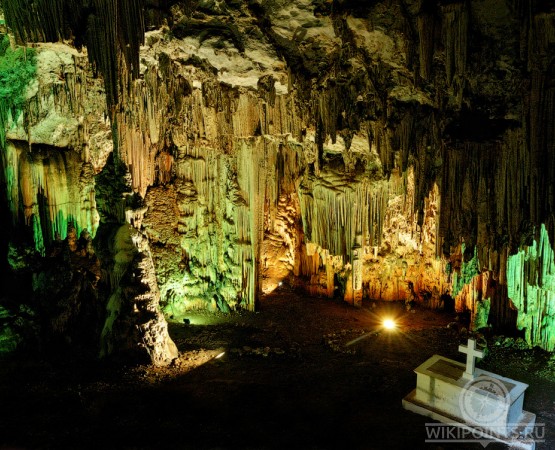 Диктейская пещера на wikipoints.ru