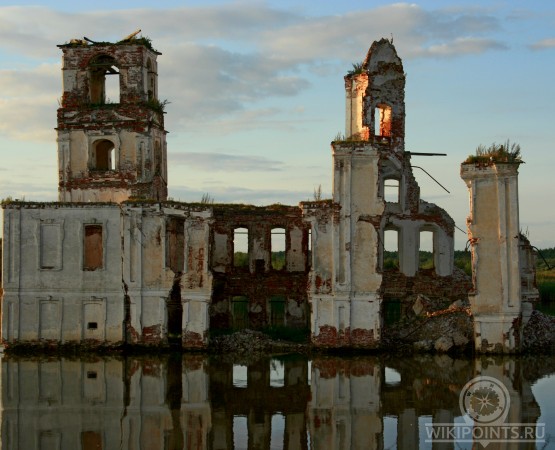 Руины церкви Рождества Христова на wikipoints.ru