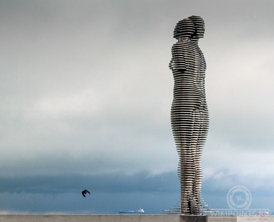 Скульптура Али и Нино на wikipoints.ru