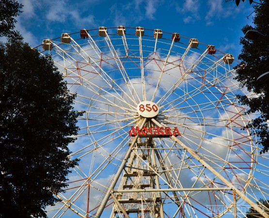 Колесо обозрения Москва 850 на wikipoints.ru