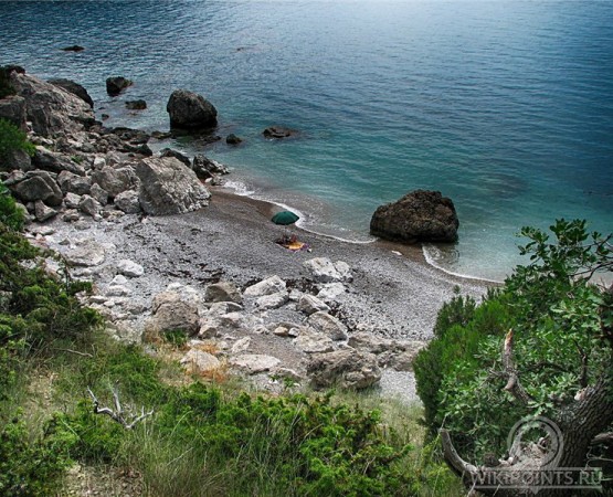 Дикий пляж Бухты Ласпи на wikipoints.ru