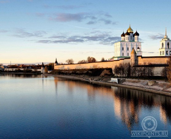 Псковский Кром (Кремль) на wikipoints.ru