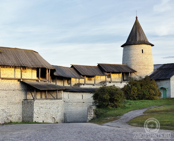 Псковский Кром (Кремль) на wikipoints.ru