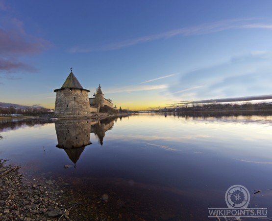 Псковский Кром (Кремль) на wikipoints.ru