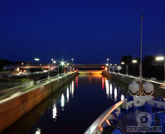 Шлюзы Рыбинского гидроузла на wikipoints.ru