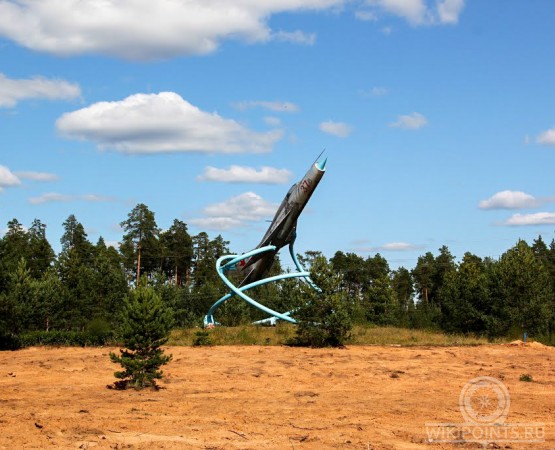 Мемориал Самолет на wikipoints.ru