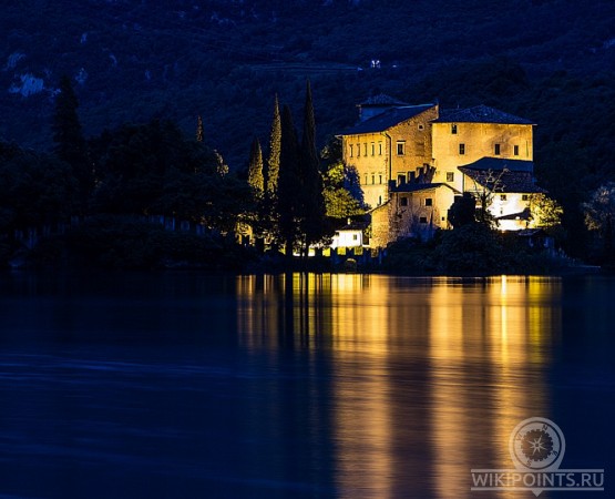 Замок Тоблино на wikipoints.ru