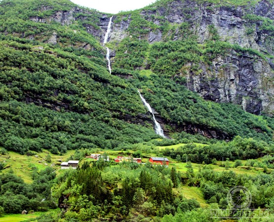 Водопад Кьосфоссен на wikipoints.ru