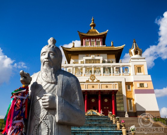 Храм Золотая обитель Будды Шакьямуни на wikipoints.ru