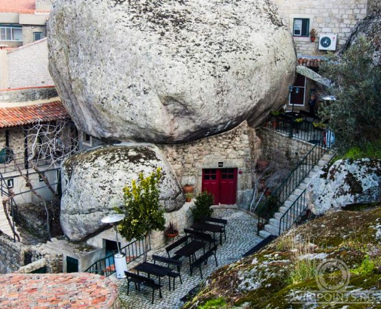 Каменная деревня Монсанту на wikipoints.ru