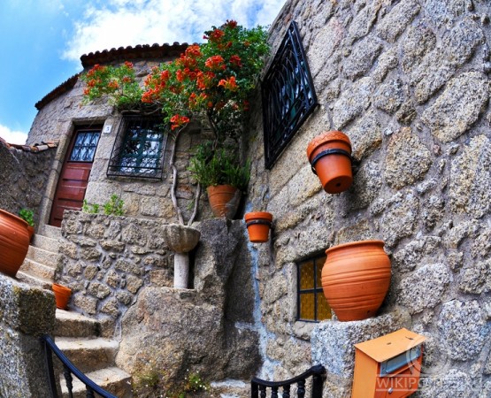 Каменная деревня Монсанту на wikipoints.ru