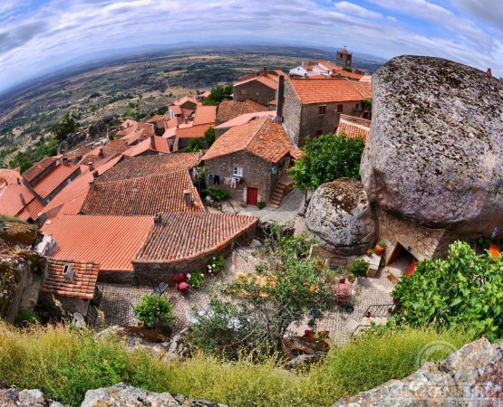 Каменная деревня Монсанту на wikipoints.ru