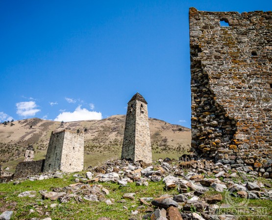 Боевые башни Эрзи на wikipoints.ru