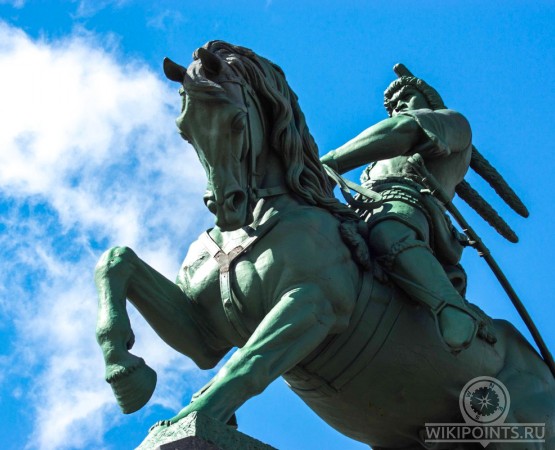 Памятник Салавату Юлаеву на wikipoints.ru