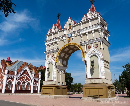 Триумфальная арка на wikipoints.ru