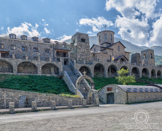 Аланский Успенский монастырь на wikipoints.ru