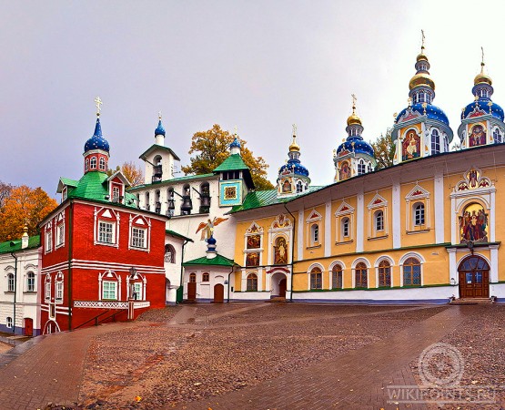 Псково-Печерский монастырь на wikipoints.ru