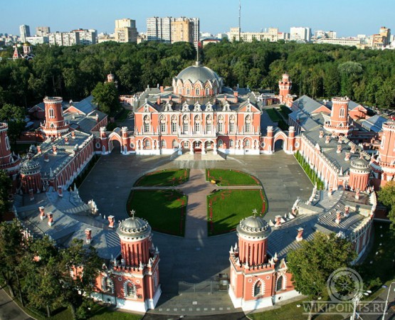 Петровский путевой дворец на wikipoints.ru