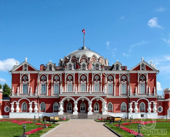 Петровский путевой дворец на wikipoints.ru
