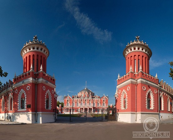 Петровский путевой дворец на wikipoints.ru