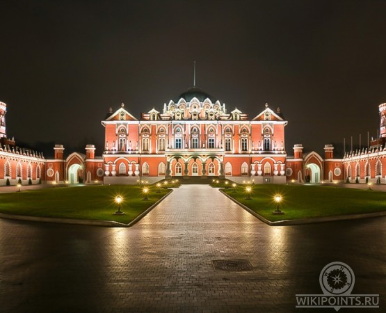 Петровский путевой дворец на wikipoints.ru