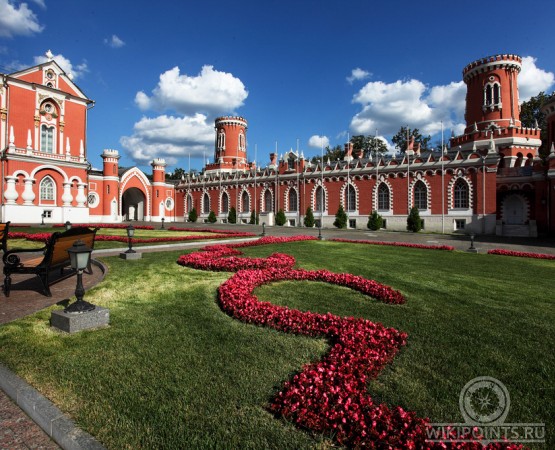 Петровский путевой дворец на wikipoints.ru