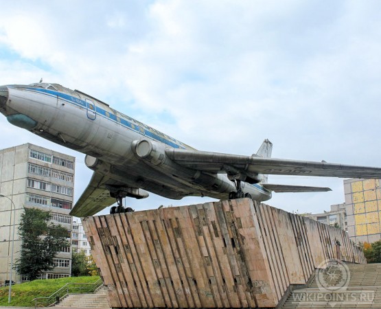 Самолет Ту-104А на wikipoints.ru