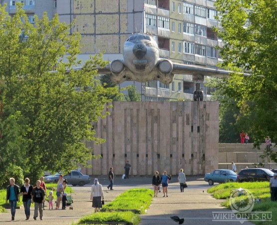 Самолет Ту-104А на wikipoints.ru