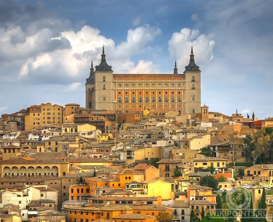 Толедский Алькасар на wikipoints.ru