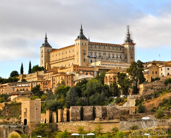 Толедский Алькасар на wikipoints.ru