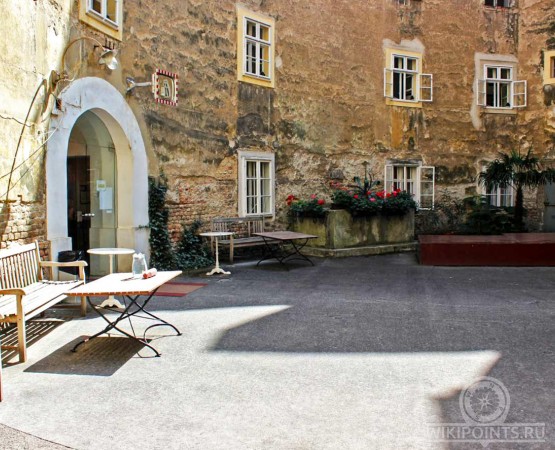 Музей Башня сумасшедших на wikipoints.ru