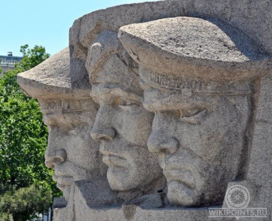 Памятник воинам Коктебельского десанта на wikipoints.ru