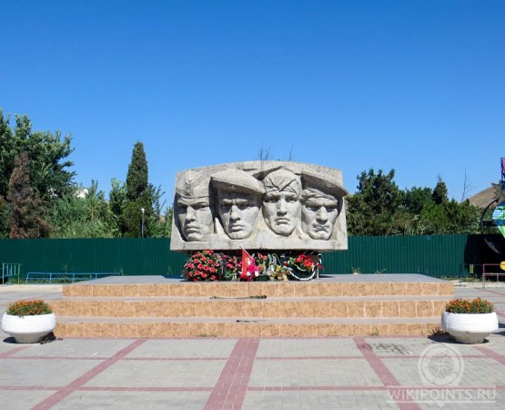 Памятник воинам Коктебельского десанта на wikipoints.ru