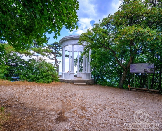 Серебряная беседка на wikipoints.ru