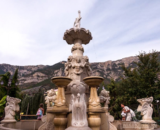 Ялтинский зоопарк Сказка на wikipoints.ru