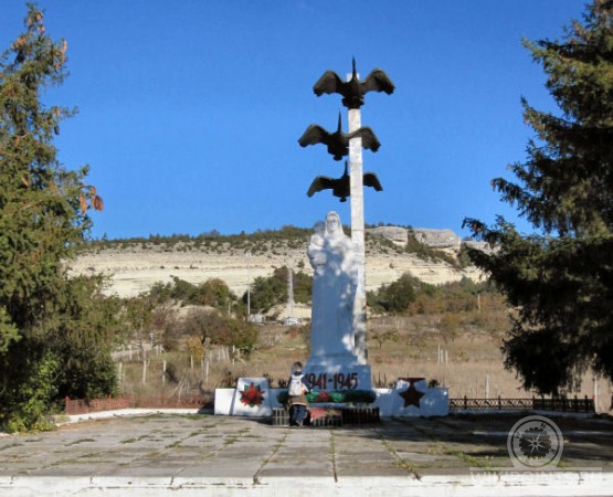 Журавли (мемориал) на wikipoints.ru