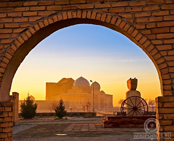 Мавзолей Ходжи Ахмеда Ясави на wikipoints.ru