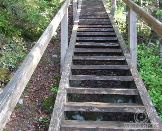 Гора Секирная. Скит. Маяк. Памятник жертвам репрессий. на wikipoints.ru