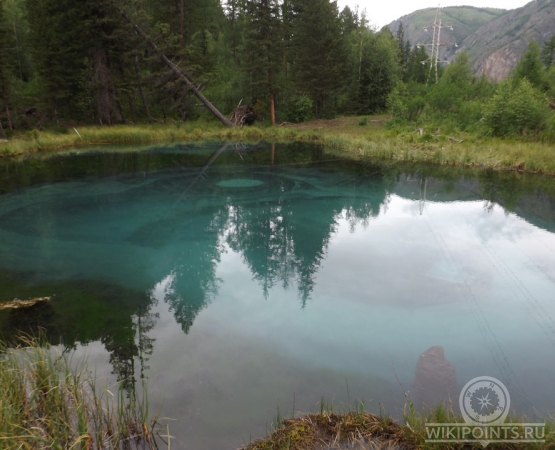 Гейзерное озеро на wikipoints.ru