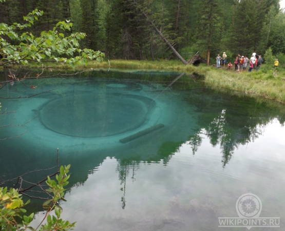 Гейзерное озеро на wikipoints.ru