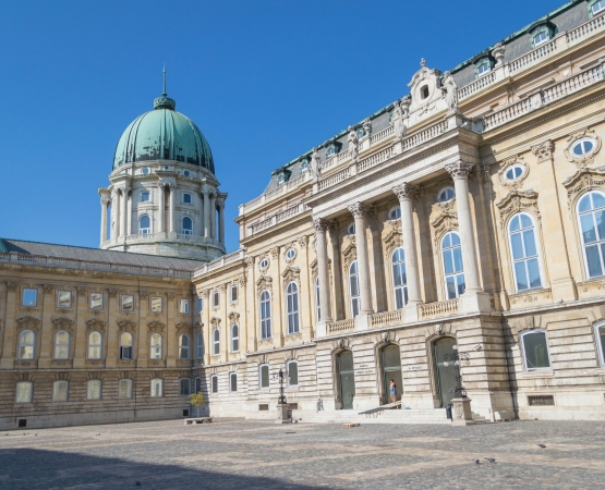 Королевский дворец на wikipoints.ru